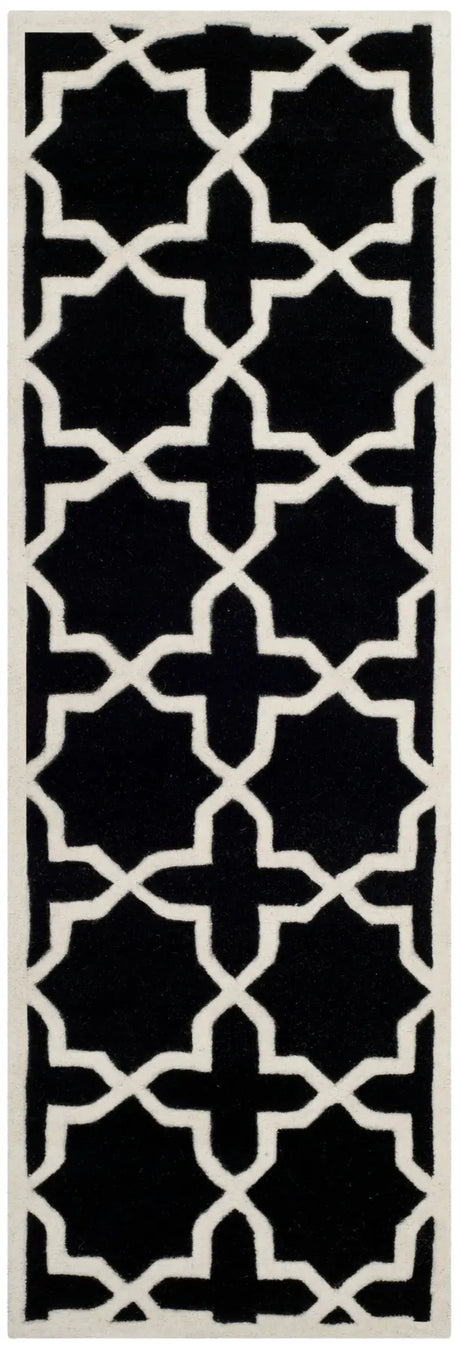 Safavieh Chatham 2'-3" x 11'-0" Rug in Black / Ivory