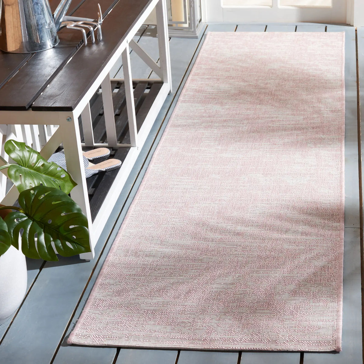 Safavieh Courtyard 2'-3" x 8'-0" Rug in Pink / Ivory