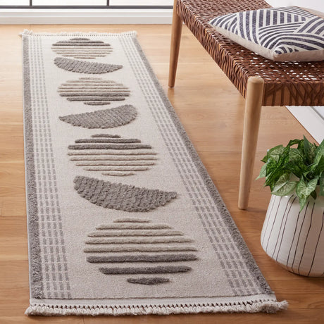 Safavieh Urban 2'-2" x 8'-0" Rug in Grey / Light Grey