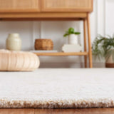 Safavieh Ebony 4'-0" x 6'-0" Rug in Gold / Ivory