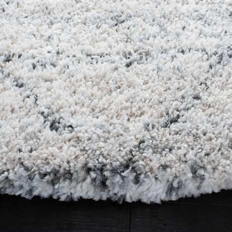 Safavieh Fontana Shag  800 10'-0" x 10'-0" Rug in Grey / Ivory