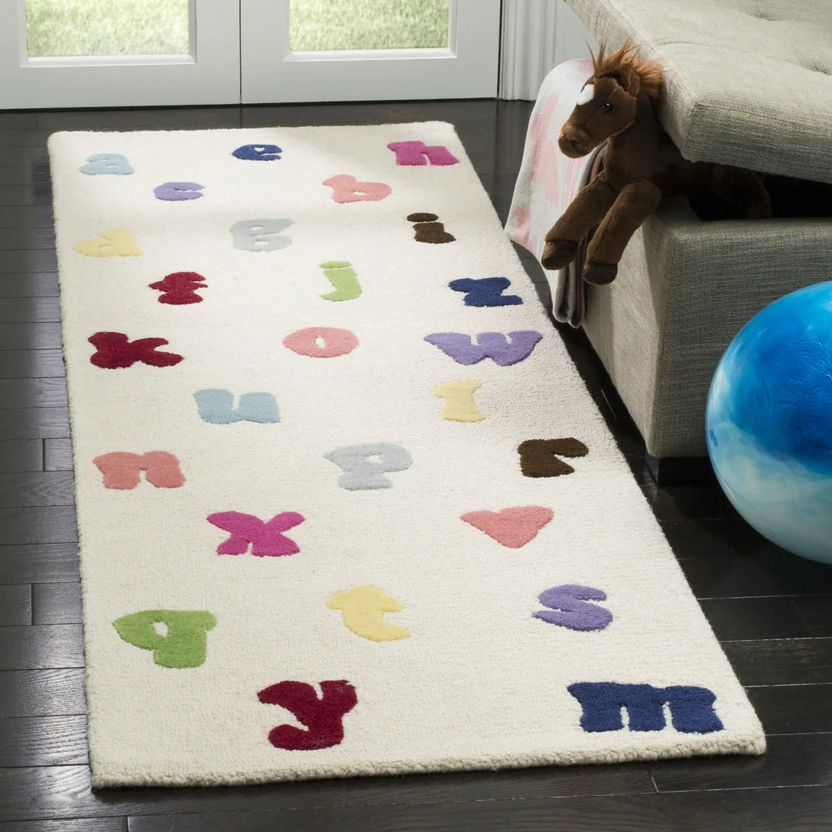 Safavieh Safavieh Kids 2'-3" x 7'-0" Rug in Ivory / Multi