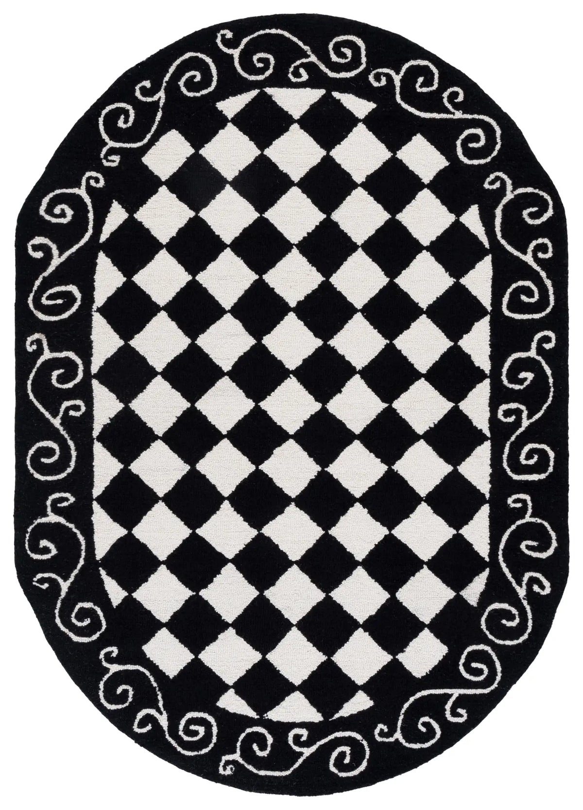 Safavieh Chelsea 4'-6" x 6'-6" Rug in Black / Ivory