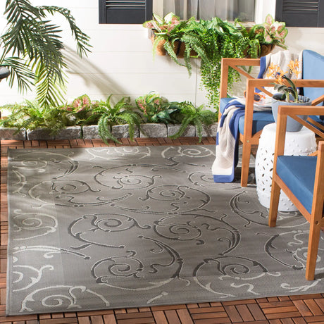Safavieh Courtyard 4'-0" x 5'-7" Rug in Anthracite / Light Grey