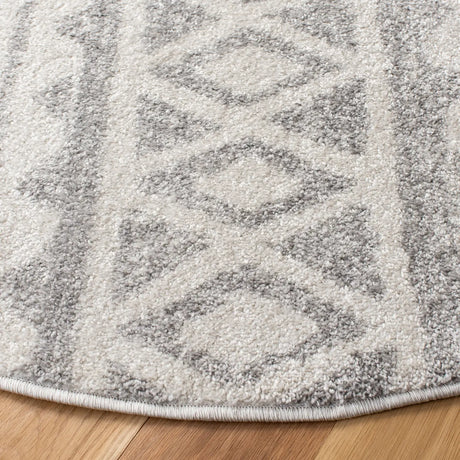Safavieh Adirondack 6'-0" x 6'-0" Rug in Ivory / Grey
