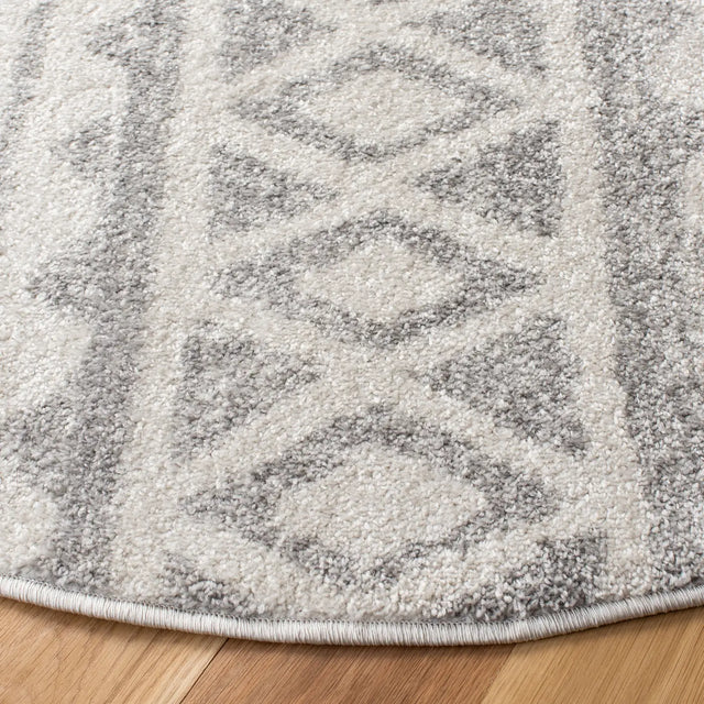 Safavieh Adirondack 6'-0" x 6'-0" Rug in Ivory / Grey