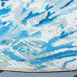 Safavieh Barbados 500 5'-3" x 5'-3" Rug in Teal / White