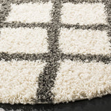 Safavieh Sgd-Dallas Shag 6'-0" x 6'-0" Rug in Ivory / Dark Grey
