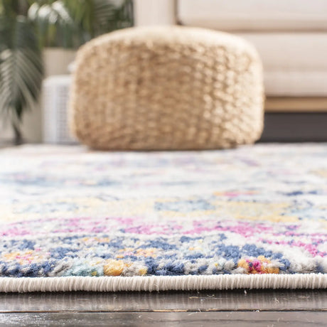 Safavieh Madison 4'-0" x 6'-0" Rug in Cream / Multi