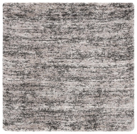 Safavieh Iceland Shag 5'-3" x 5'-3" Rug in Cream / Grey