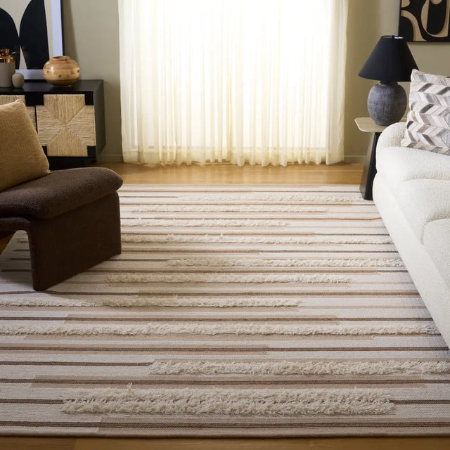 Safavieh Kenya 8'-0" x 10'-0" Rug in Beige / Ivory