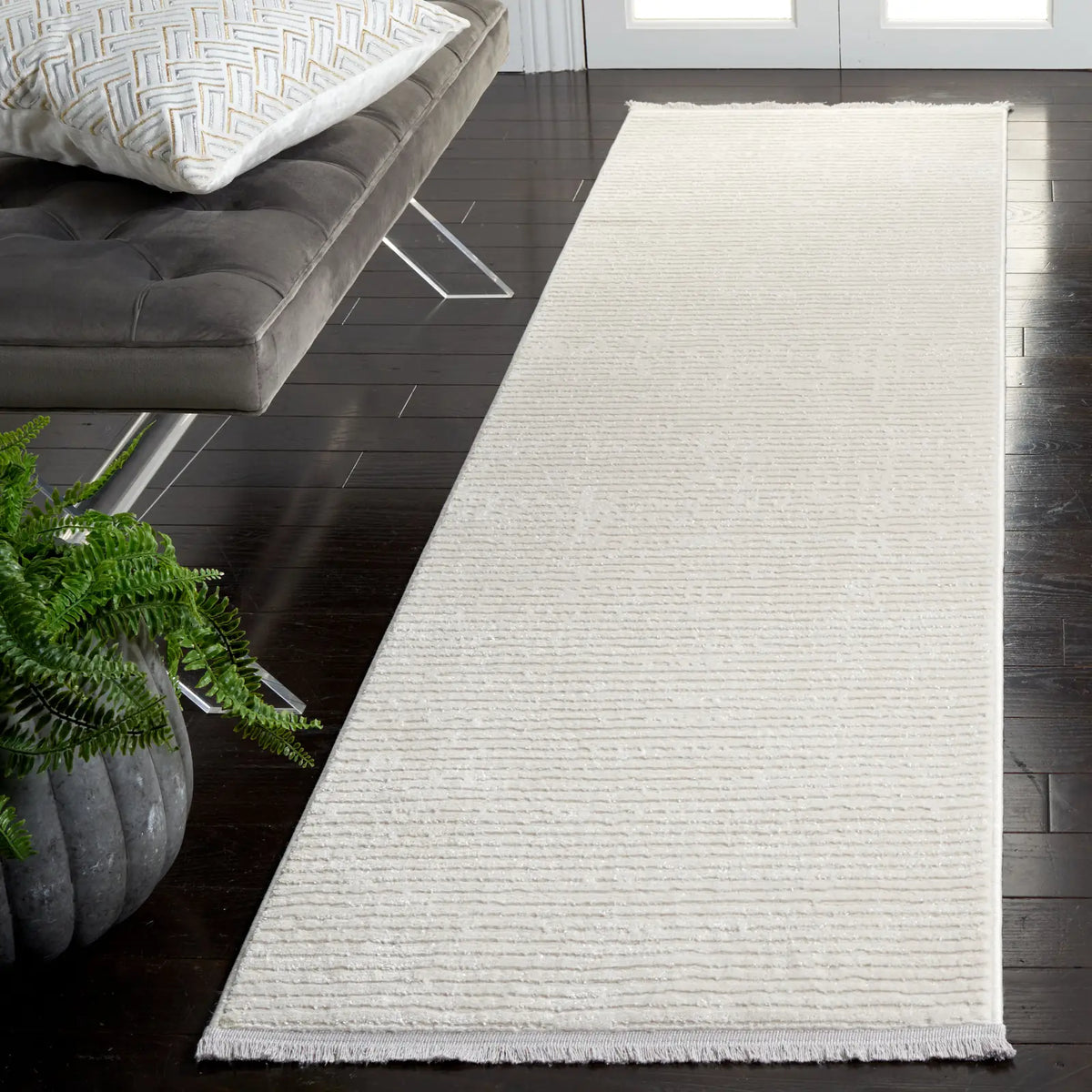 Safavieh Whisper 2'-2" x 10'-0" Rug in Ivory