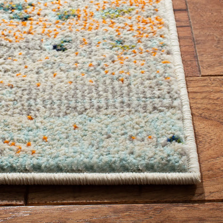 Safavieh Madison 4'-0" x 6'-0" Rug in Beige / Navy