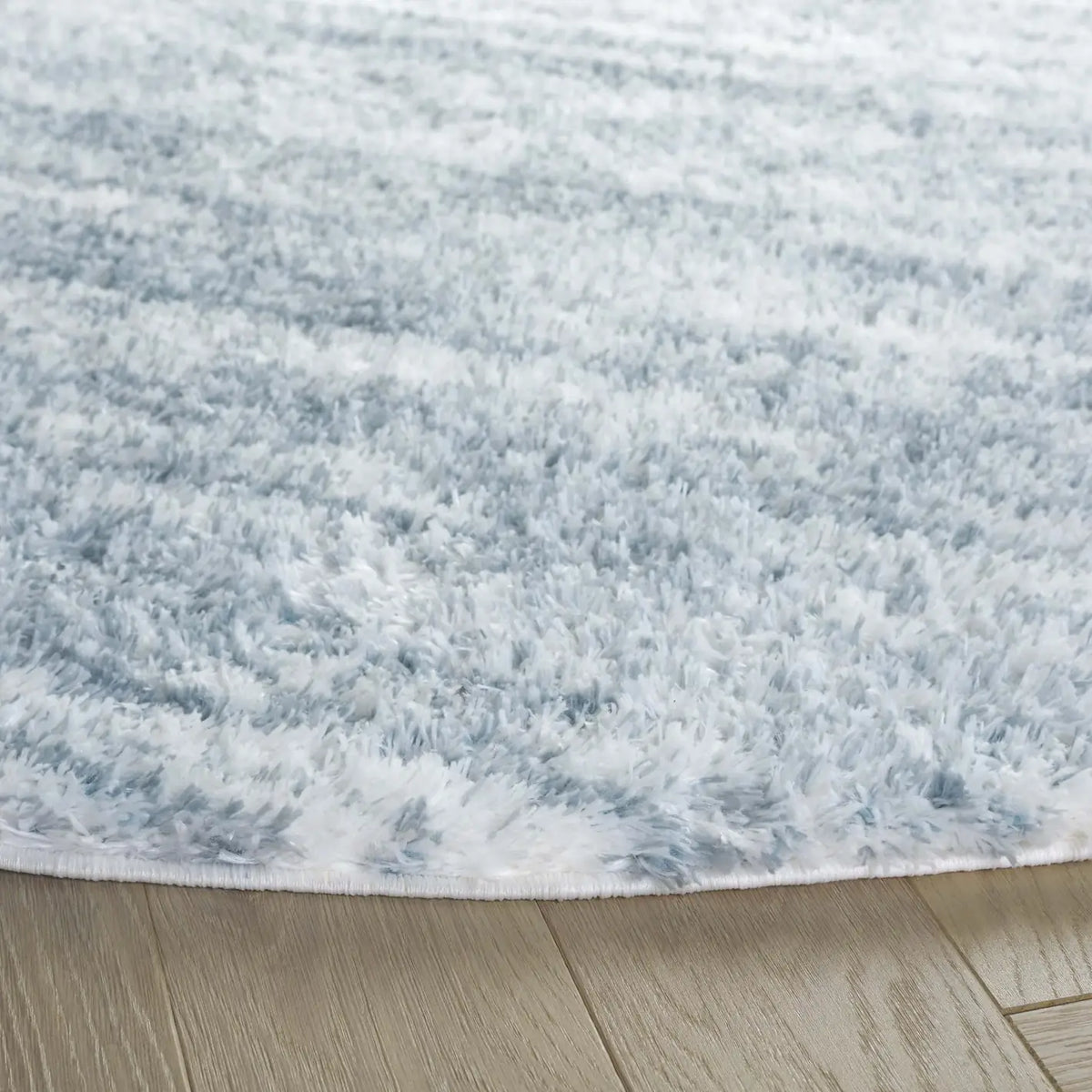 Safavieh Tahoe Shag 6'-7" x 6'-7" Rug in Blue / Ivory