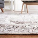 Safavieh Trace 4'-0" x 6'-0" Rug in Brown / Ivory