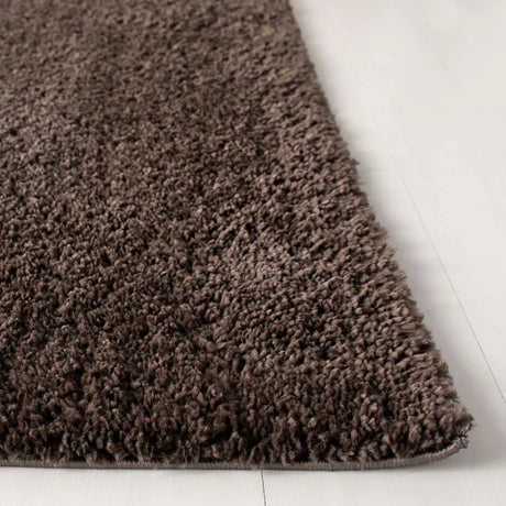 Safavieh August Shag 900 4'-0" x 6'-0" Rug in Brown