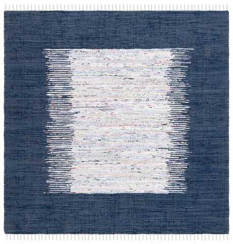 Safavieh Montauk 6'-0" x 6'-0" Rug in Ivory / Navy