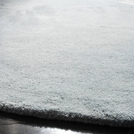 Safavieh Soho 6'-0" x 6'-0" Rug in Light Blue / Ivory