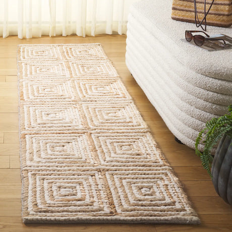 Safavieh Natural Fiber 2'-3" x 8'-0" Rug in Natural / Ivory