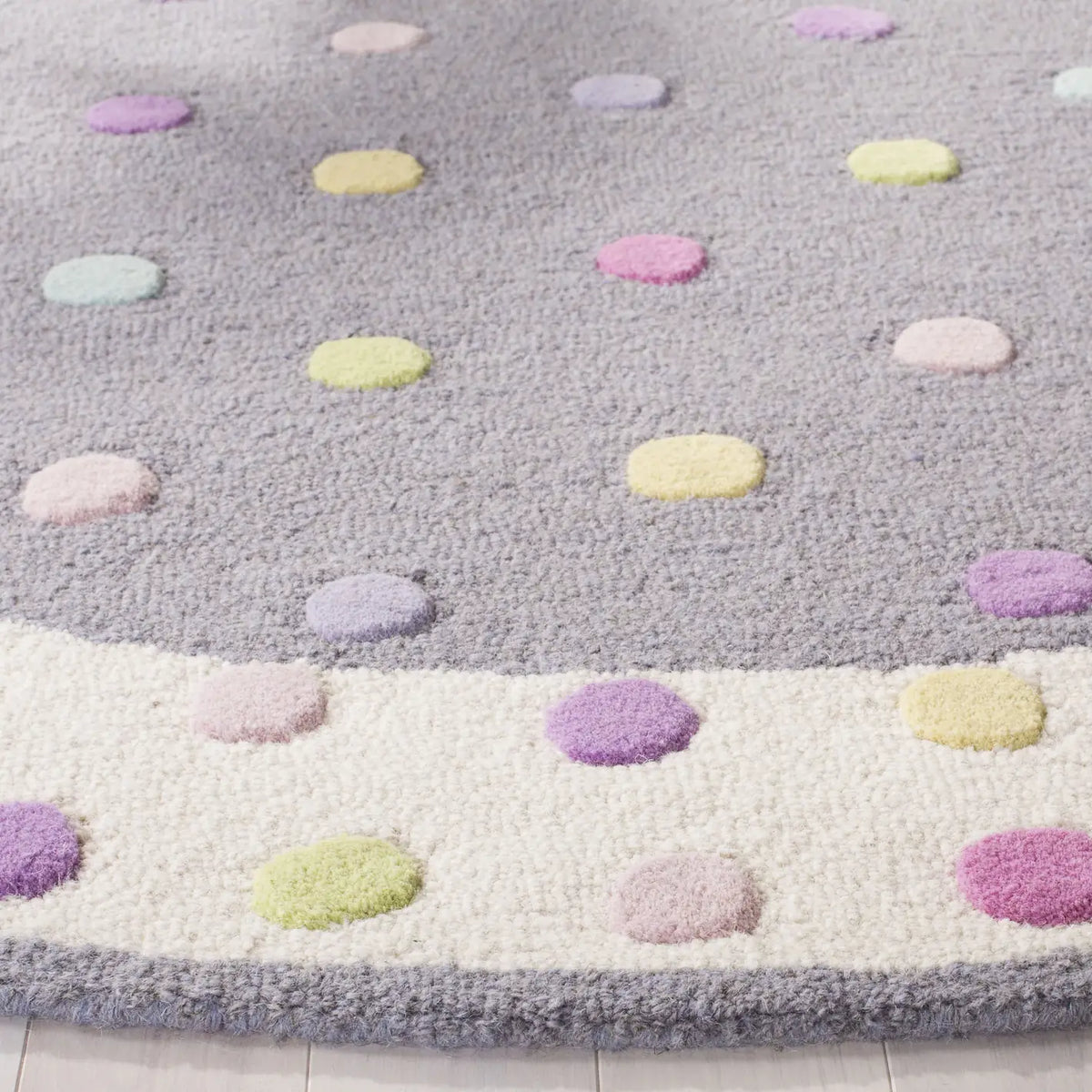Safavieh Safavieh Kids 5'-0" x 5'-0" Rug in Grey / Multi
