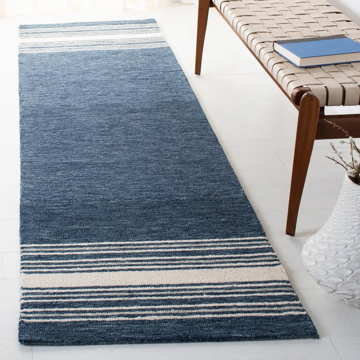Safavieh Metro 2'-3" x 8'-0" Rug in Blue / Ivory