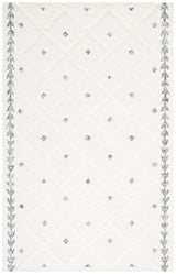 Safavieh Casablanca 4'-0" x 6'-0" Rug in Ivory / Black