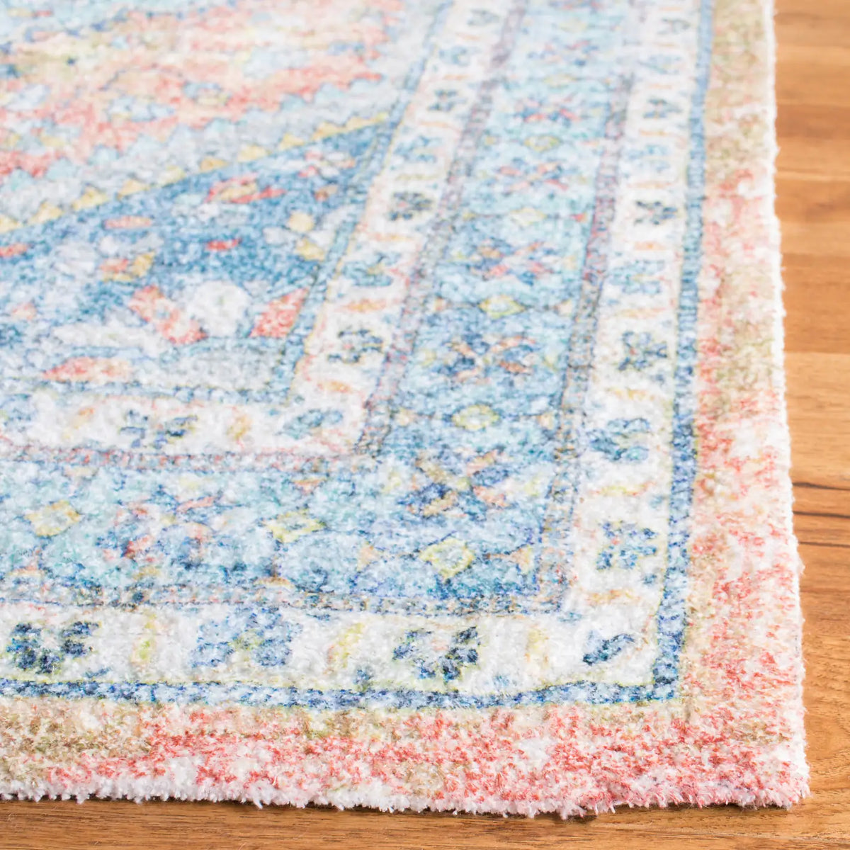 Safavieh Saffron 4'-0" x 6'-0" Rug in Blue / Rust