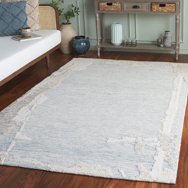 Safavieh Harvest 4'-0" x 6'-0" Rug in Light Blue / Ivory