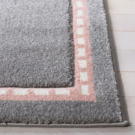 Safavieh Carousel Kids 100 4'-0" x 6'-0" Rug in Grey / Ivory