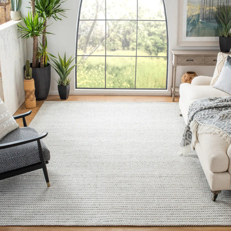 Safavieh Marbella 10'-0" x 14'-0" Rug in Light Grey / Ivory