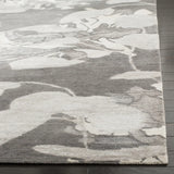 Safavieh Tibetan 6'-0" x 9'-0" Rug in Silver