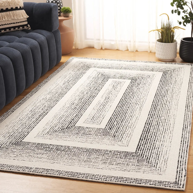 Safavieh Pine 4'-0" x 6'-0" Rug in Black / Ivory