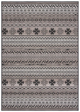 Safavieh Havana 4'-5" x 6'-5" Rug in Brown / Black