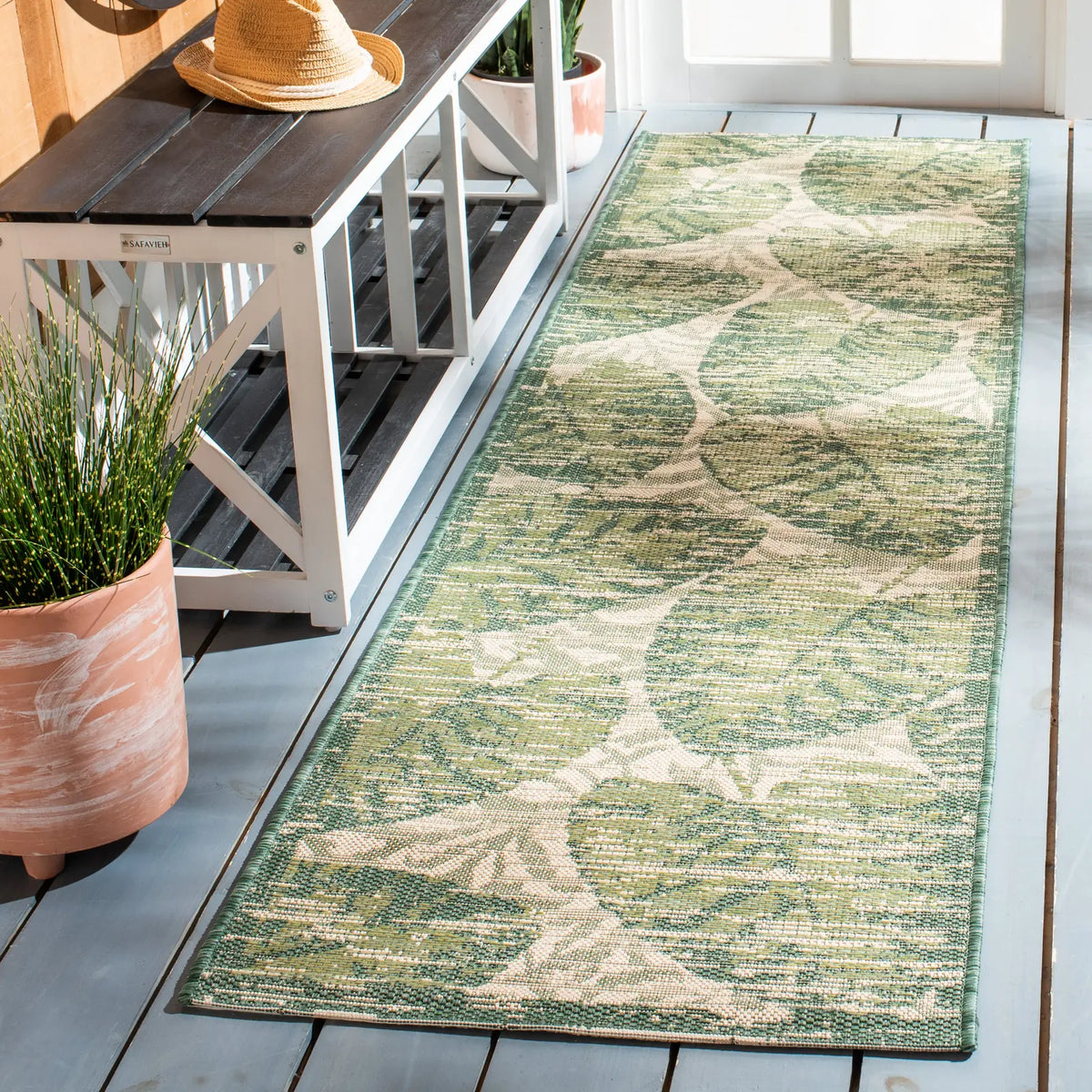 Safavieh Courtyard 2'-3" x 8'-0" Rug in Beige / Green