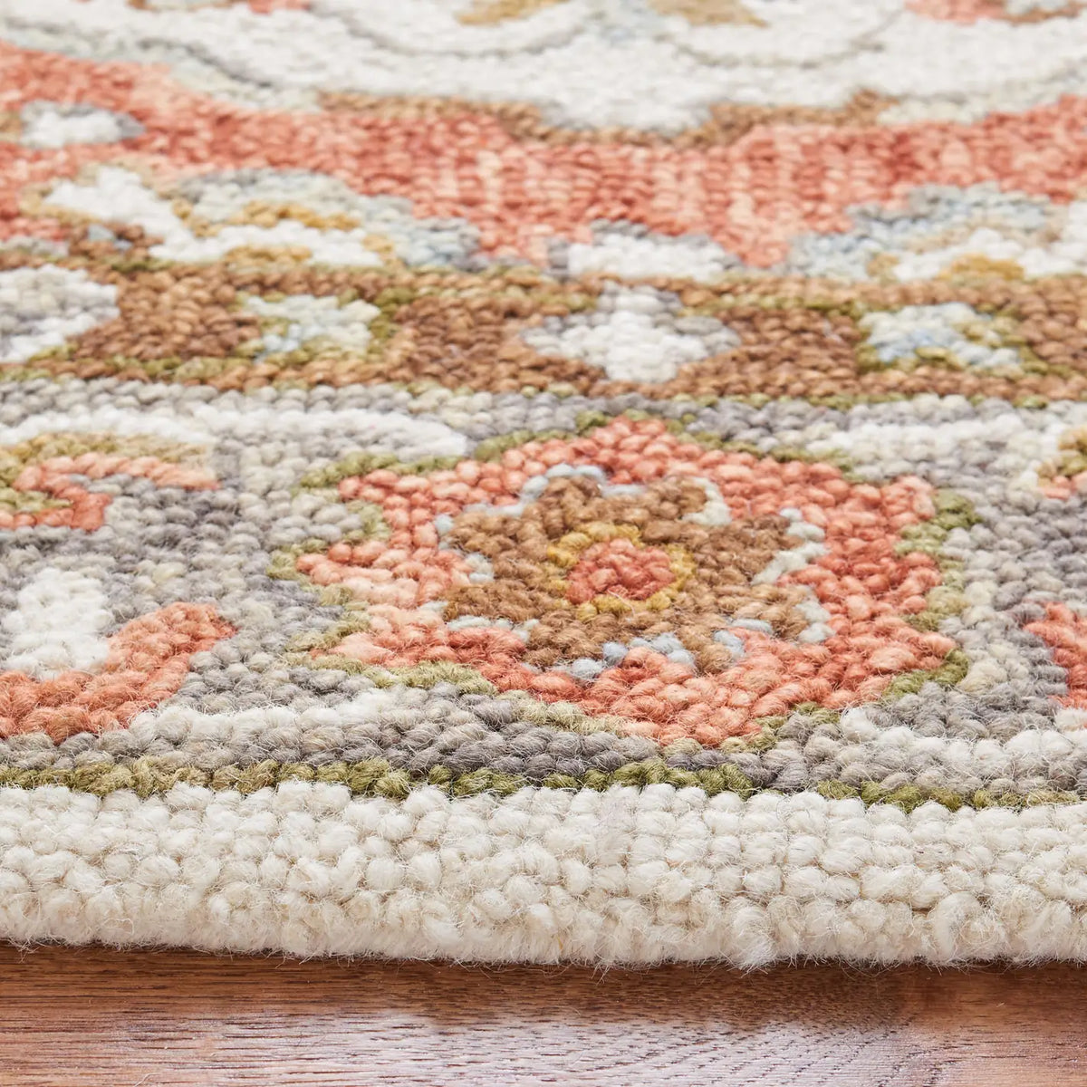 Safavieh Trace 6'-0" x 6'-0" Rug in Ivory / Red