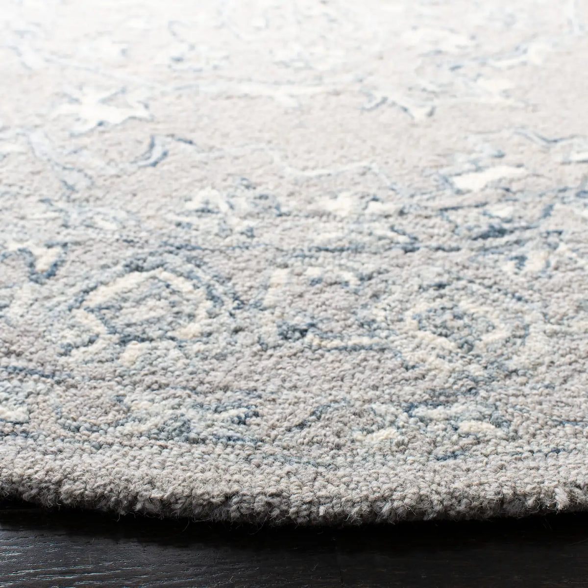 Safavieh Micro-Loop 5'-0" x 5'-0" Rug in Light Grey / Ivory