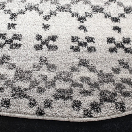 Safavieh Adirondack 7'-0" x 7'-0" Rug in Grey / Ivory