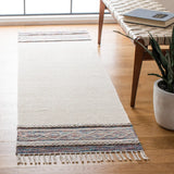 Safavieh Montauk 2'-3" x 7'-0" Rug in Beige / Blue