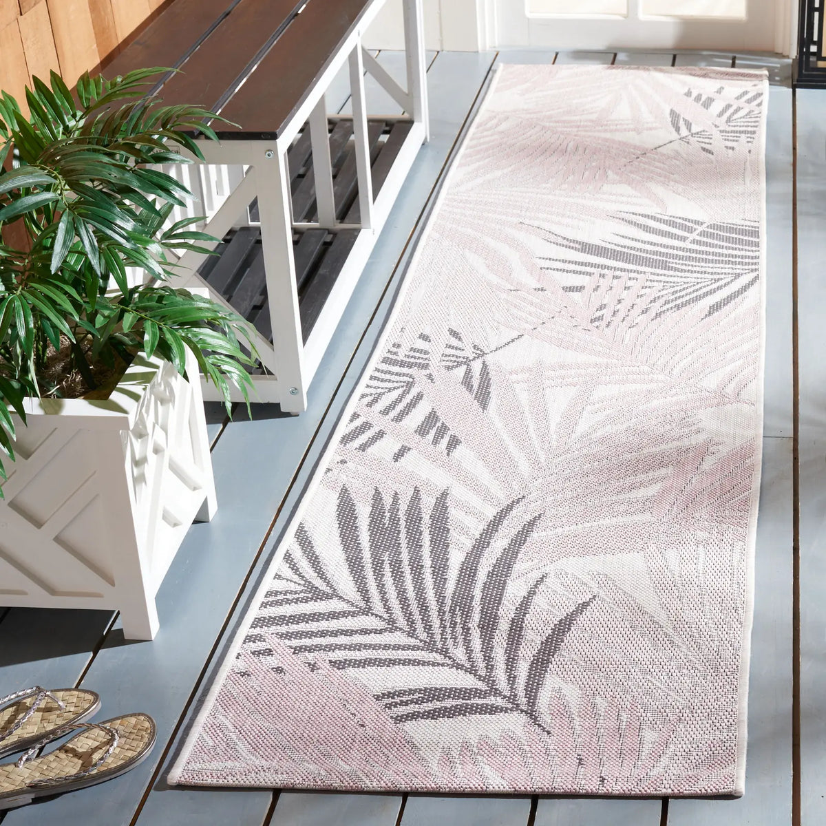 Safavieh Courtyard 2'-2" x 9'-0" Rug in Ivory / Pink