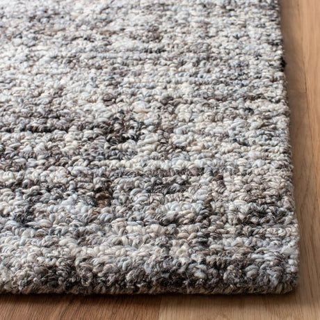 Safavieh Abstract 4'-0" x 6'-0" Rug in Grey / Beige