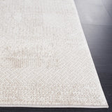 Safavieh Continental 4'-0" x 6'-0" Rug in Ivory / Beige