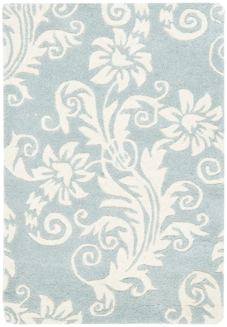 Safavieh Soho 2'-0" x 3'-0" Rug in Blue / Ivory