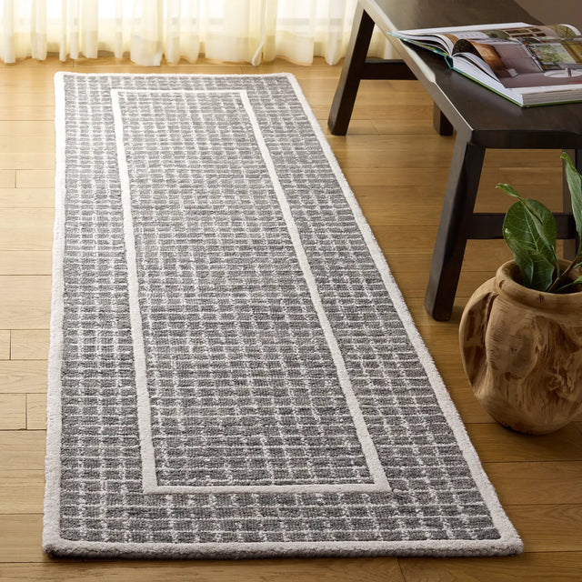 Safavieh Pine 2'-3" x 8'-0" Rug in Grey / Ivory