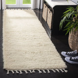 Safavieh Casablanca 2'-3" x 8'-0" Rug in Beige