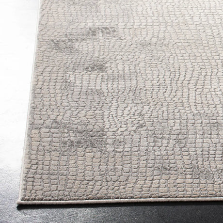 Safavieh Meadow 100 4'-0" x 6'-0" Rug in Taupe / Grey