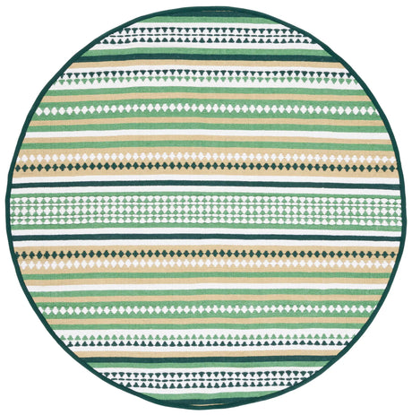 Safavieh Montauk 6'-0" x 6'-0" Rug in Green / Ivory