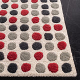 Safavieh Soho 6'-0" x 9'-0" Rug in Ivory / Multi
