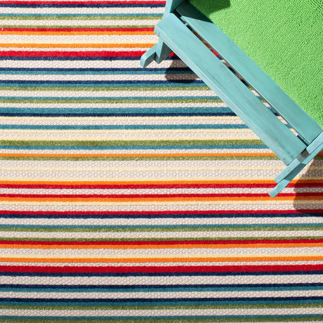 Safavieh Cabana 4'-5" x 6'-5" Rug in Ivory / Green