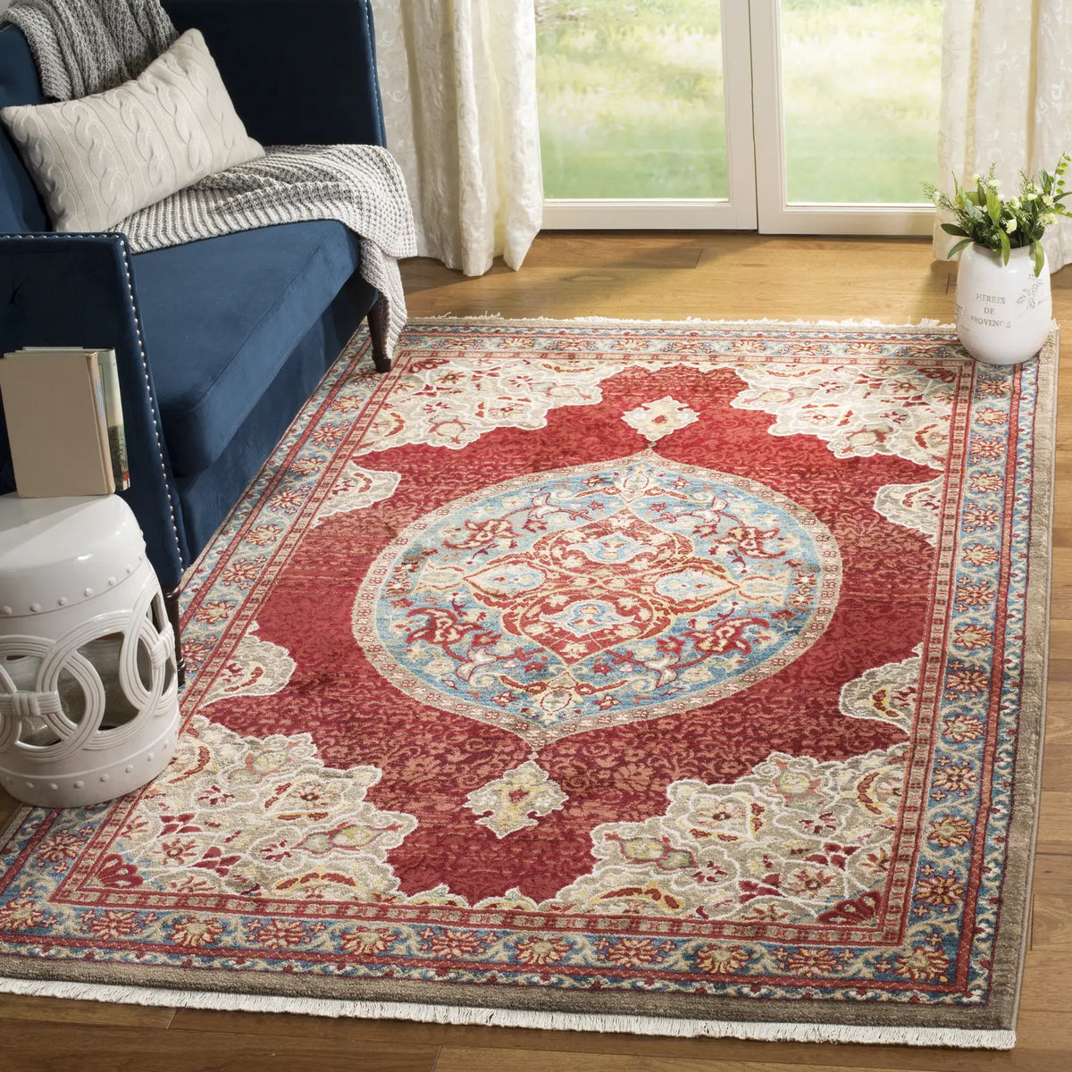 Safavieh Kashan 4'-0" x 6'-0" Rug in Red / Blue