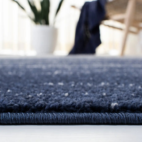 Safavieh Adirondack 4'-5" x 6'-5" Rug in Navy / Ivory